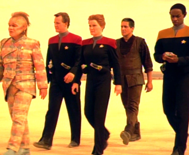 Voyager away team on an alien planet in Star Trek Voyager